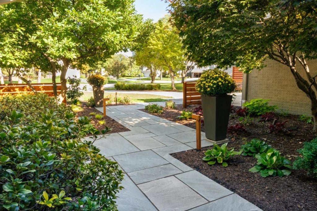 Flagstone Pattern - Blue Ice Natural Cleft