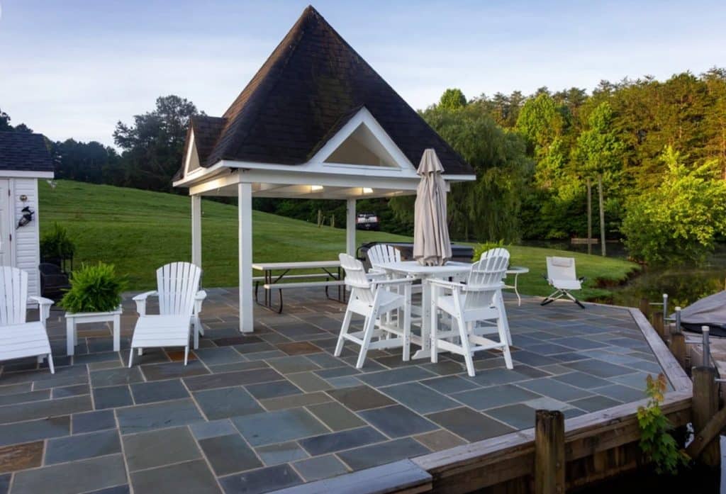 Flagstone Pattern - Bluestone Full Color Natural Cleft