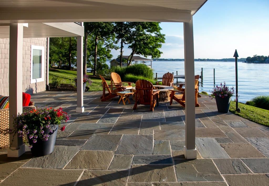 Flagstone Pattern - Bluestone Full Color Natural Cleft