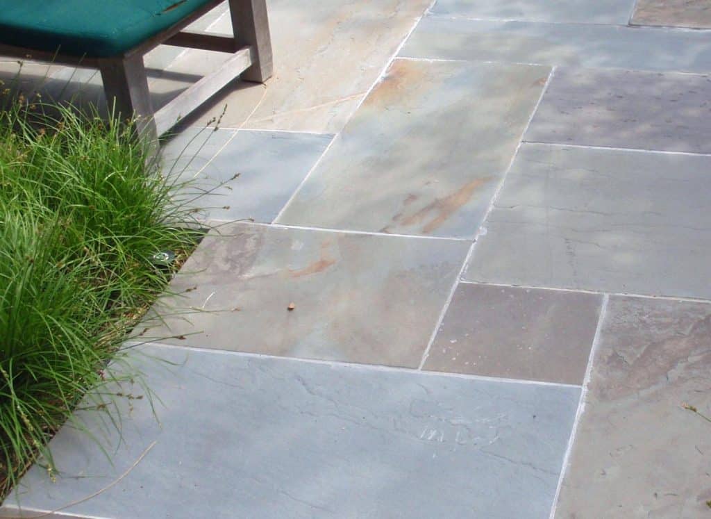 Flagstone Pattern - Bluestone Full Color Natural Cleft