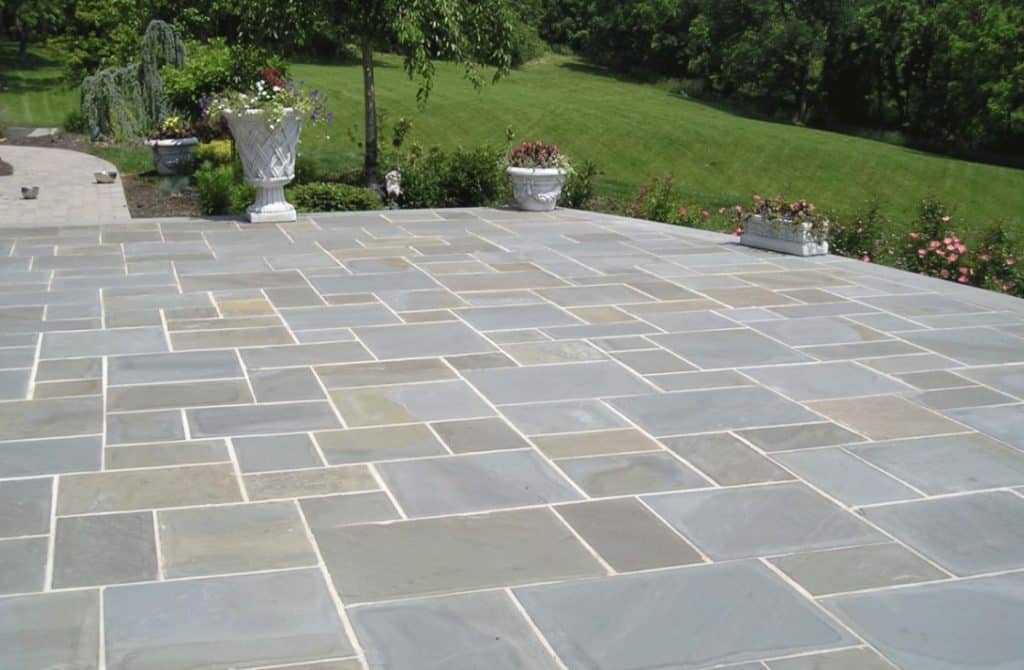 Flagstone Pattern - Bluestone Full Color Natural Cleft