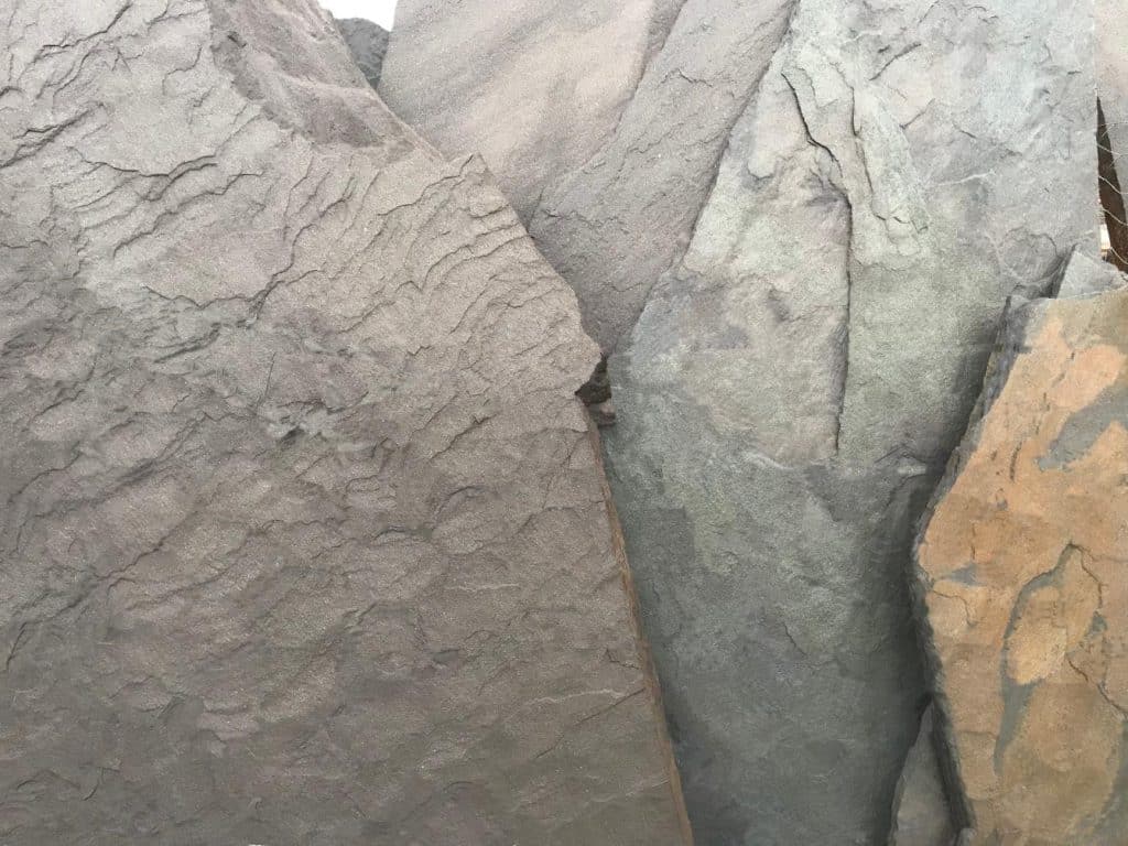 Flagstone Irregular Shapes - Bluestone Natural Cleft Lilac
