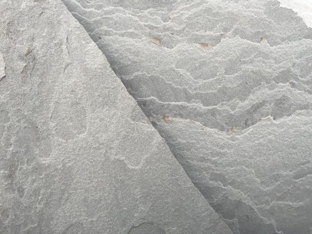 Flagstone Irregular Shapes - Bluestone Thermal Blue