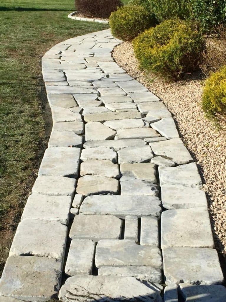 Flagstone Irregular Shapes - Bluestone Tumbled Full Color