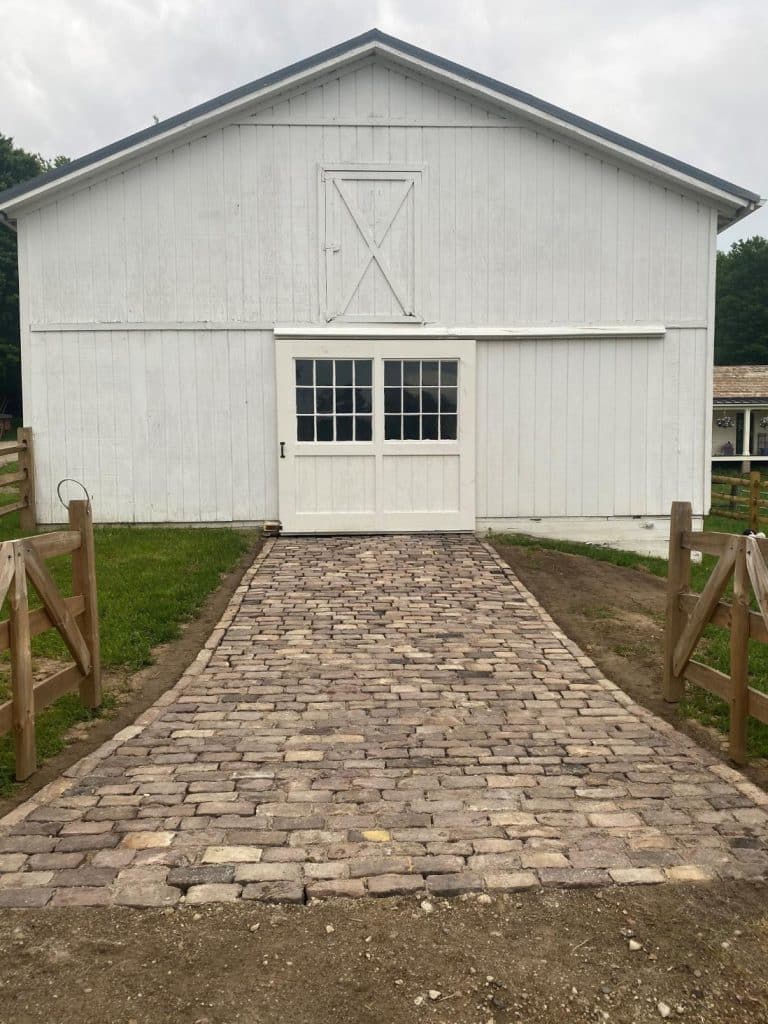 Cobble Red Medina Sandstone - Clay, Concrete, Porcelain, & Stone Pavers