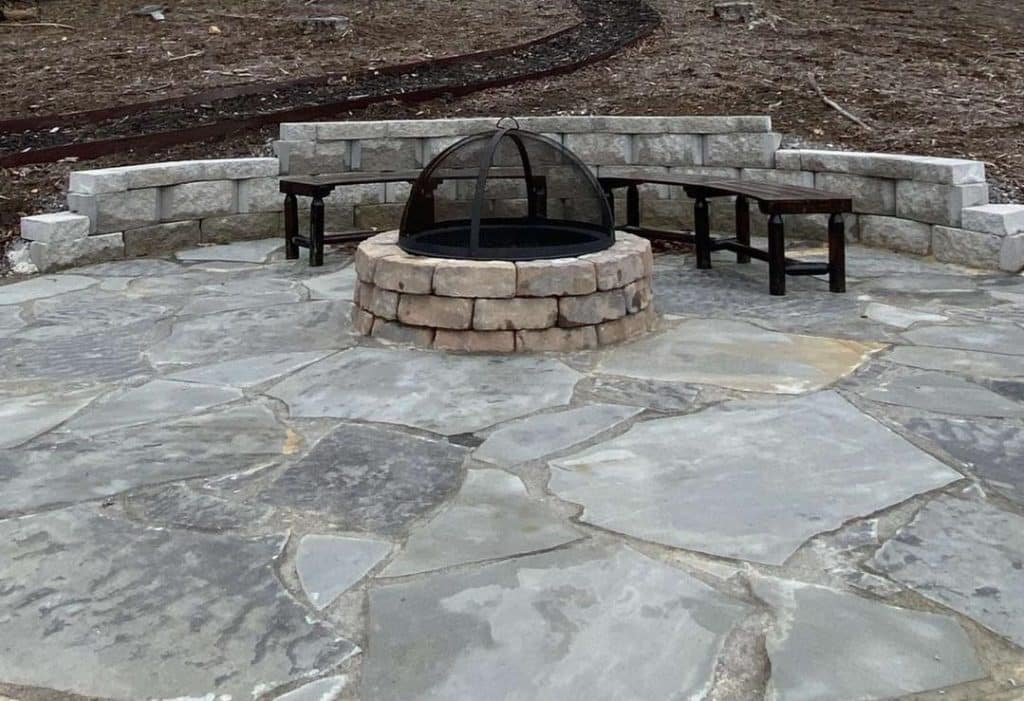 Flagstone Irregular Shapes - Crab Orchard Gray