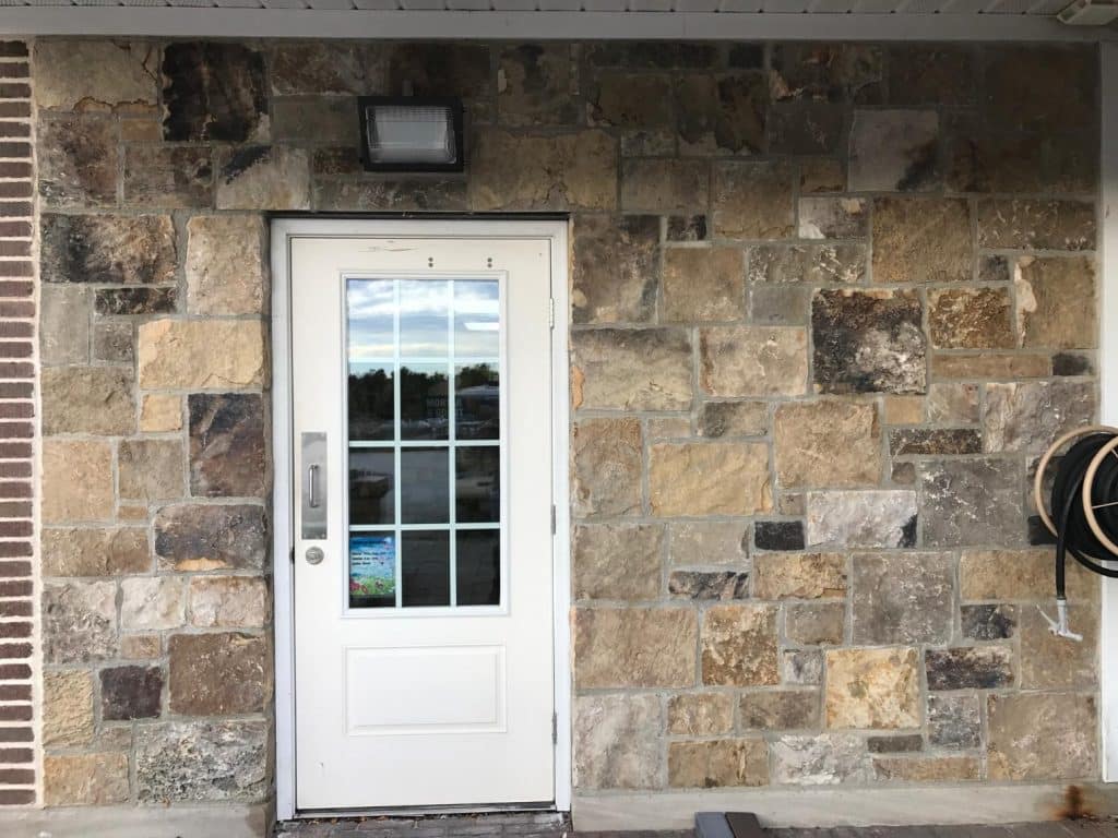 Building Stone Castlerock - Indian Creek Square & Rec Bedface