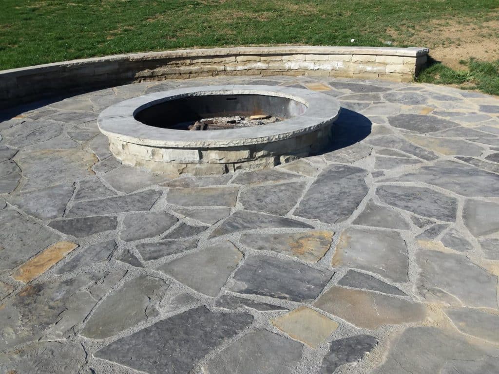 Flagstone Irregular Shapes - Meadow Ridge Blue