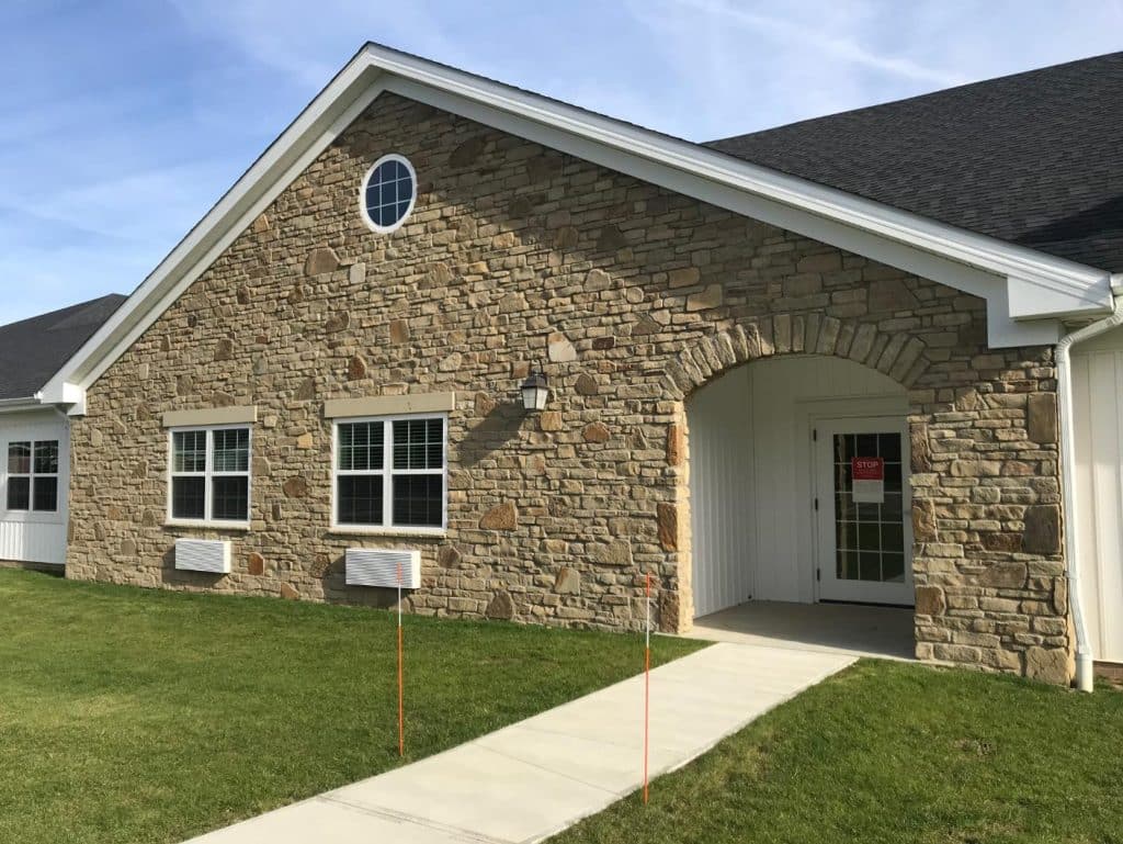 Building Stone Random Ashlar - Building Stone Random Ashlar - Meadow Ridge Tumbled Brown with Jumpers