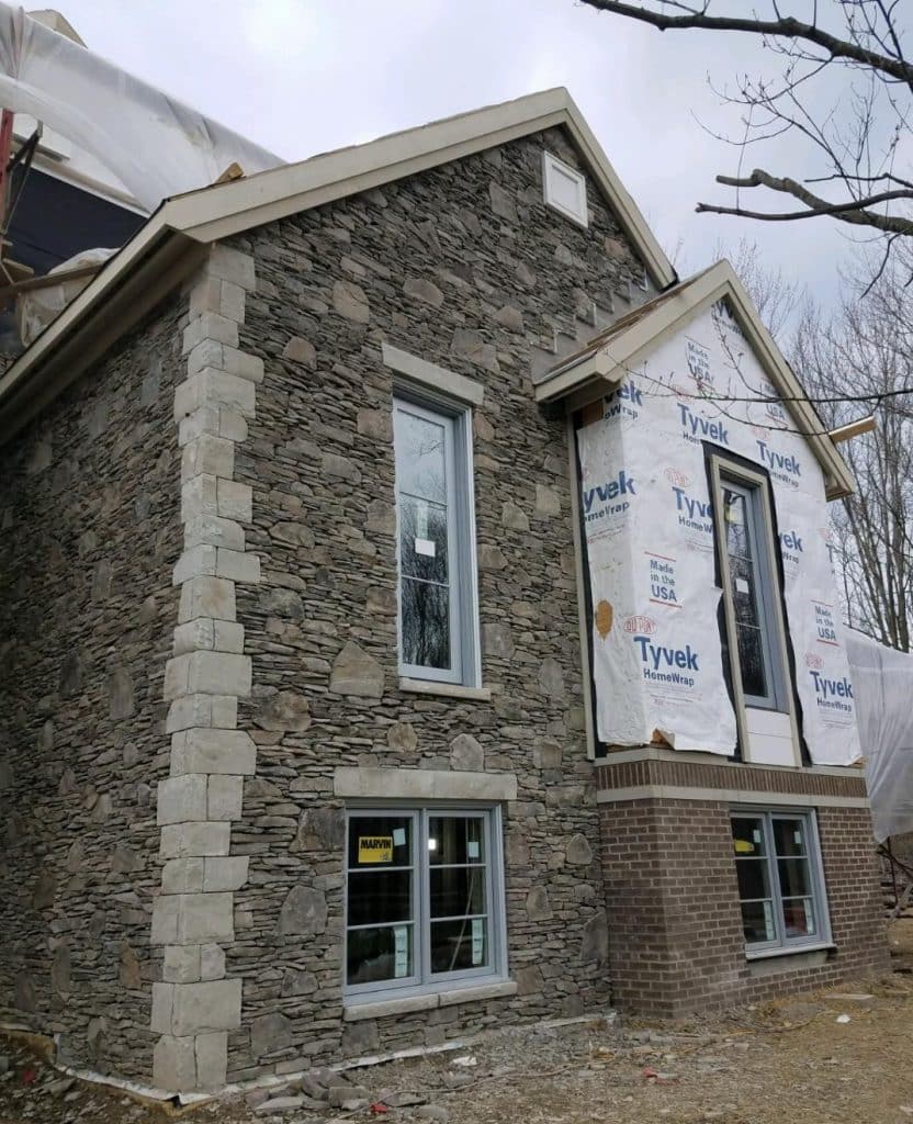 Building Stone Ledgestone - Moss Rock Blend