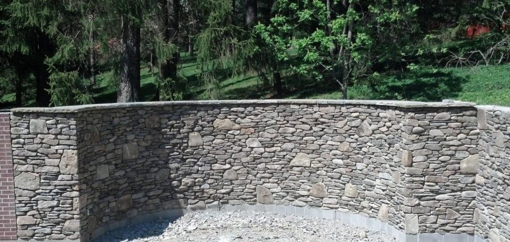 Building Stone Custom Blends - Moss Rock Custom Blend