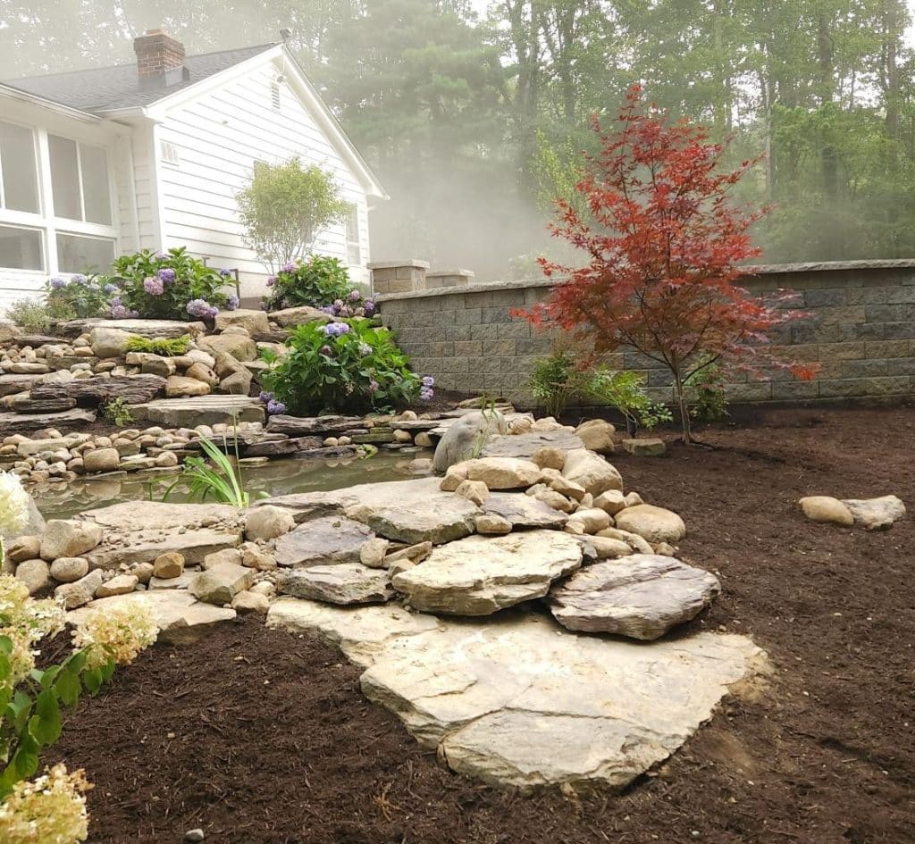Wallstone - Moss Rock Fieldstone Outcropping