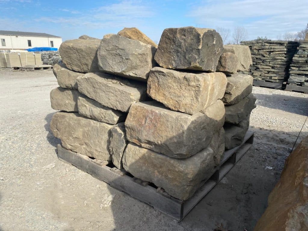 Wallstone - Mt. Royal Black