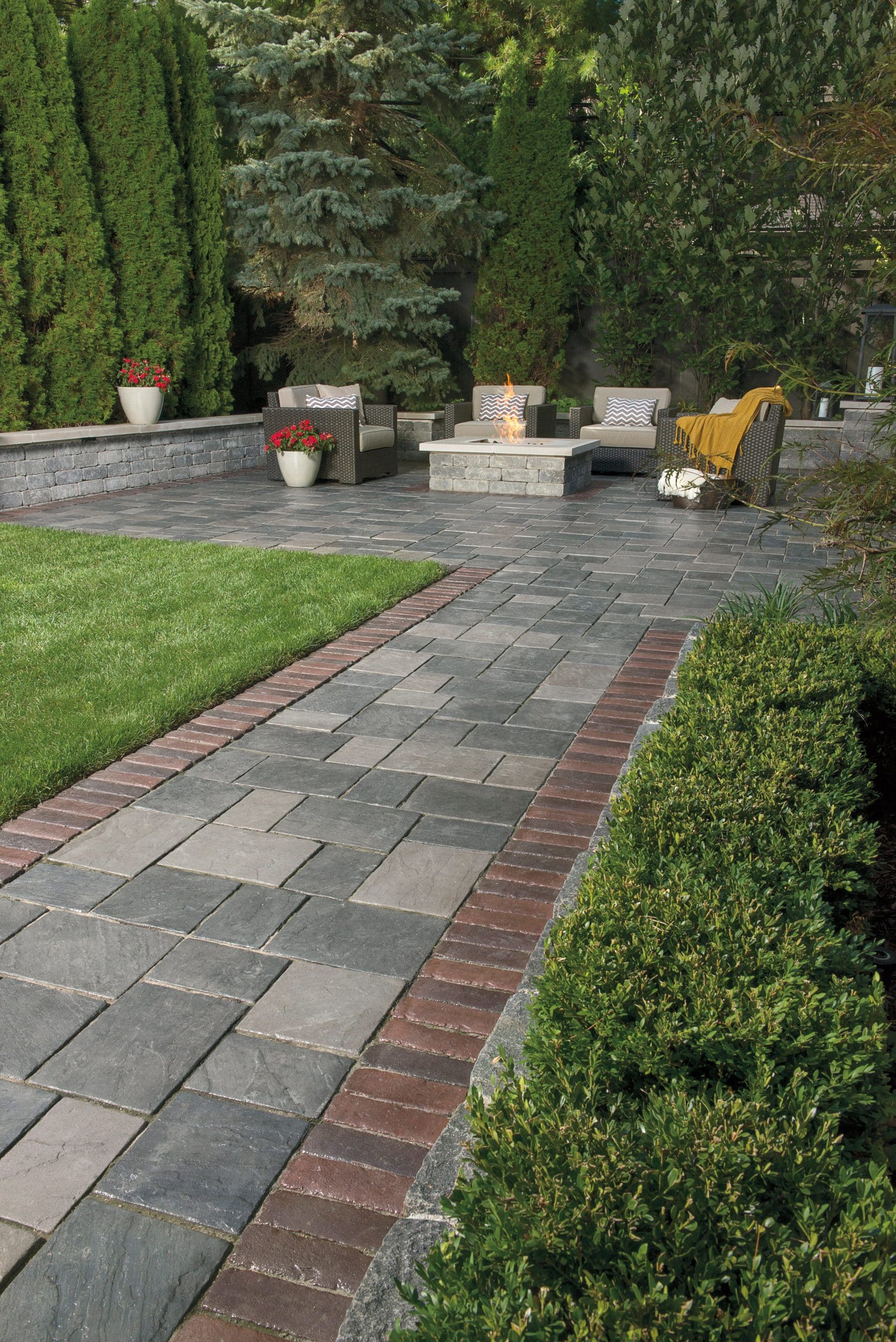 Richcliff- Clay, Concrete, Porcelain, & Stone Pavers