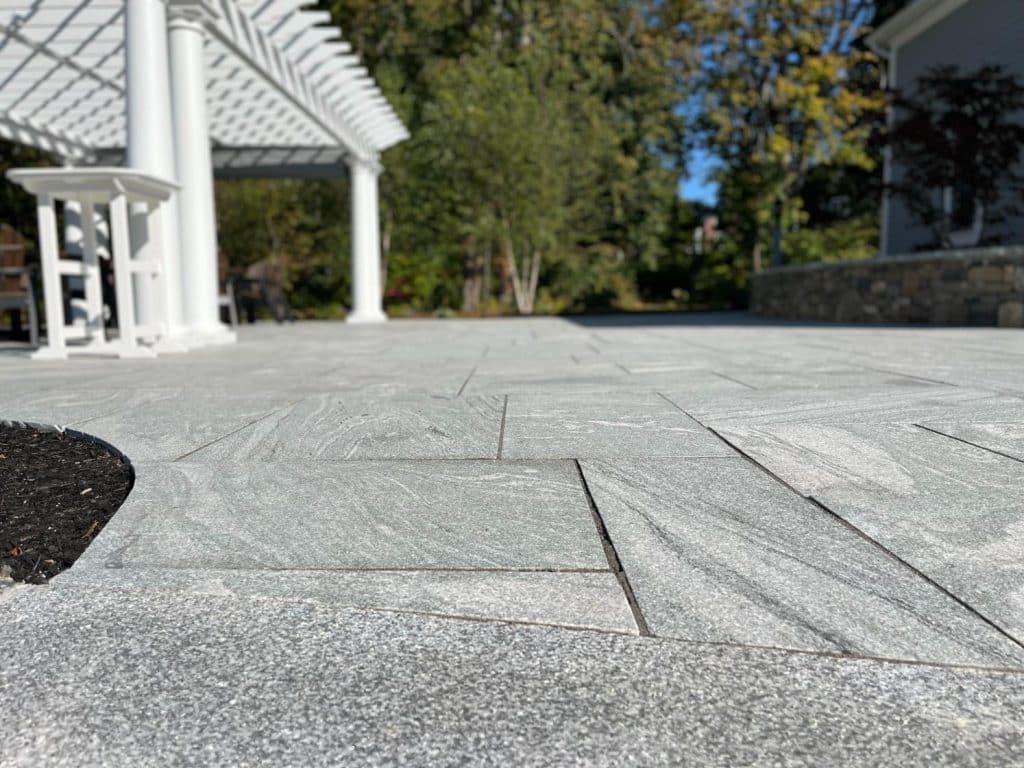 Flagstone Pattern - Silver Ridge