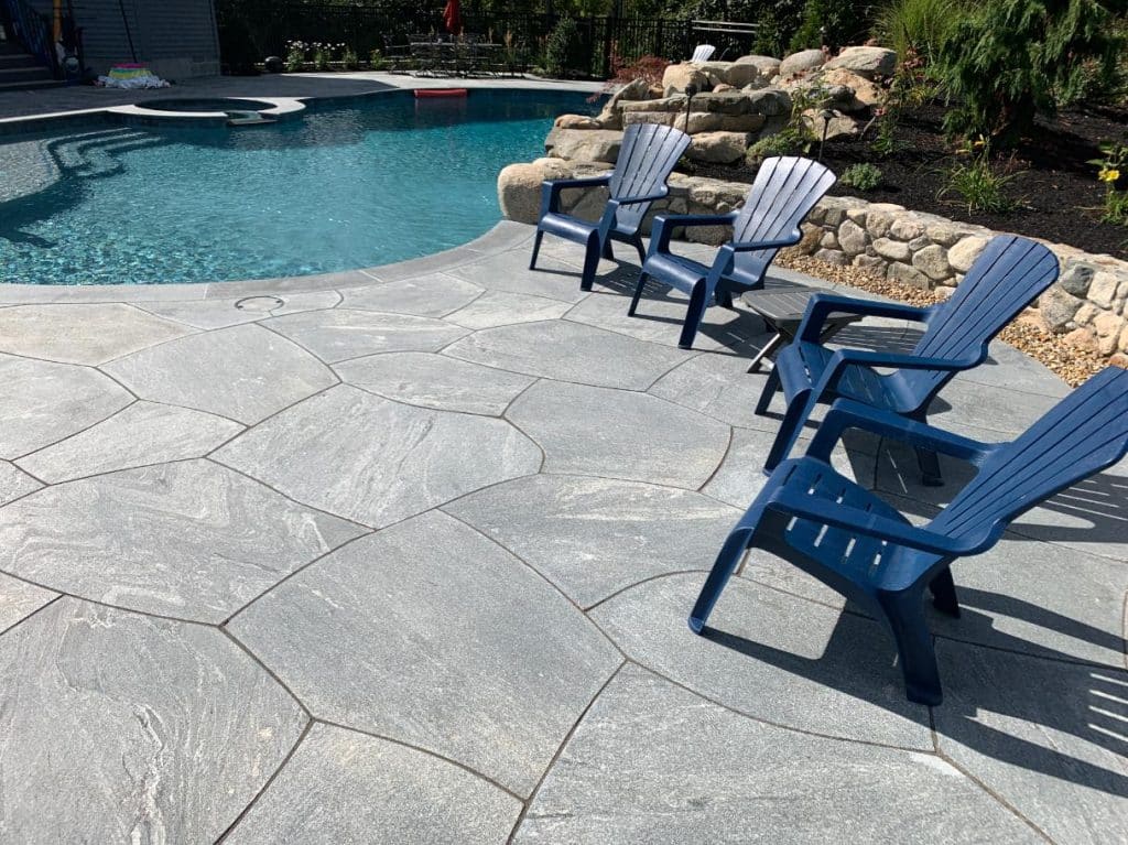 Flagstone Irregular Shapes - Silver Ridge