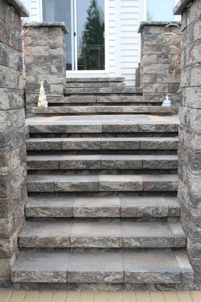 Versa-Lok Standard - Clay, Concrete, Porcelain, & Stone Pavers