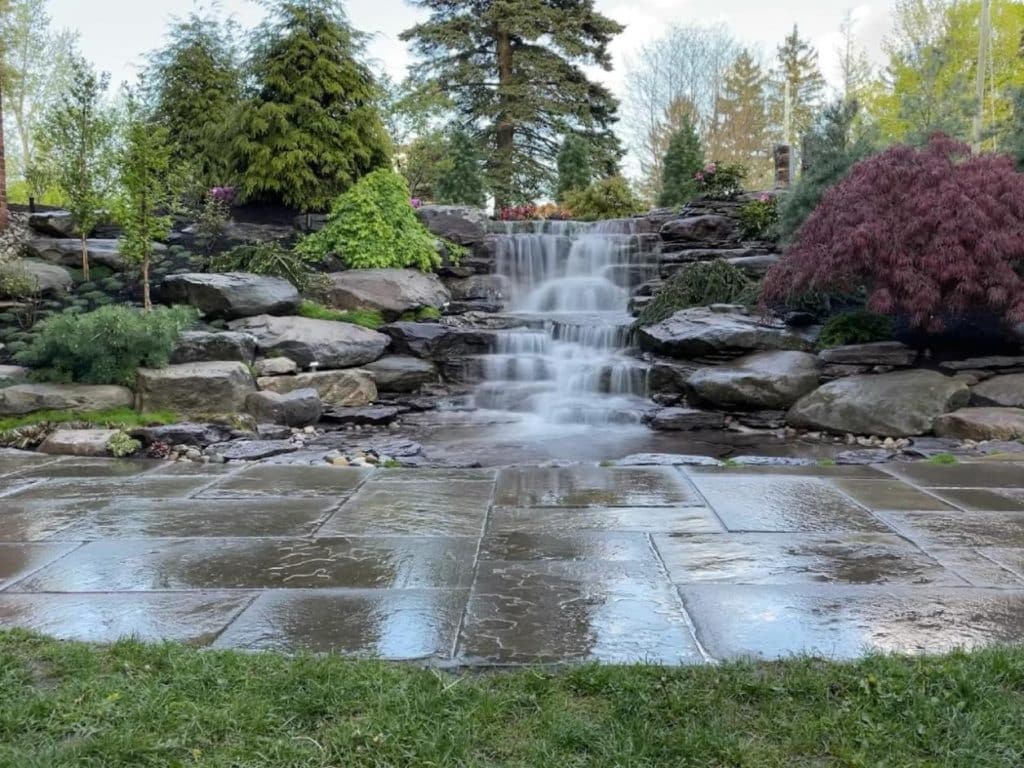 Outdoor Living - Waterfall from Outcroppings